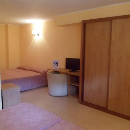 Hotel Wuau! Segle Xx 3*