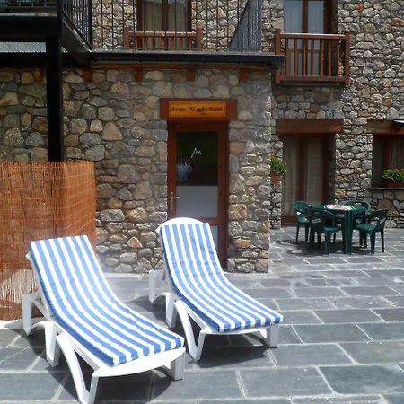 Hotel Wuau! Segle Xx